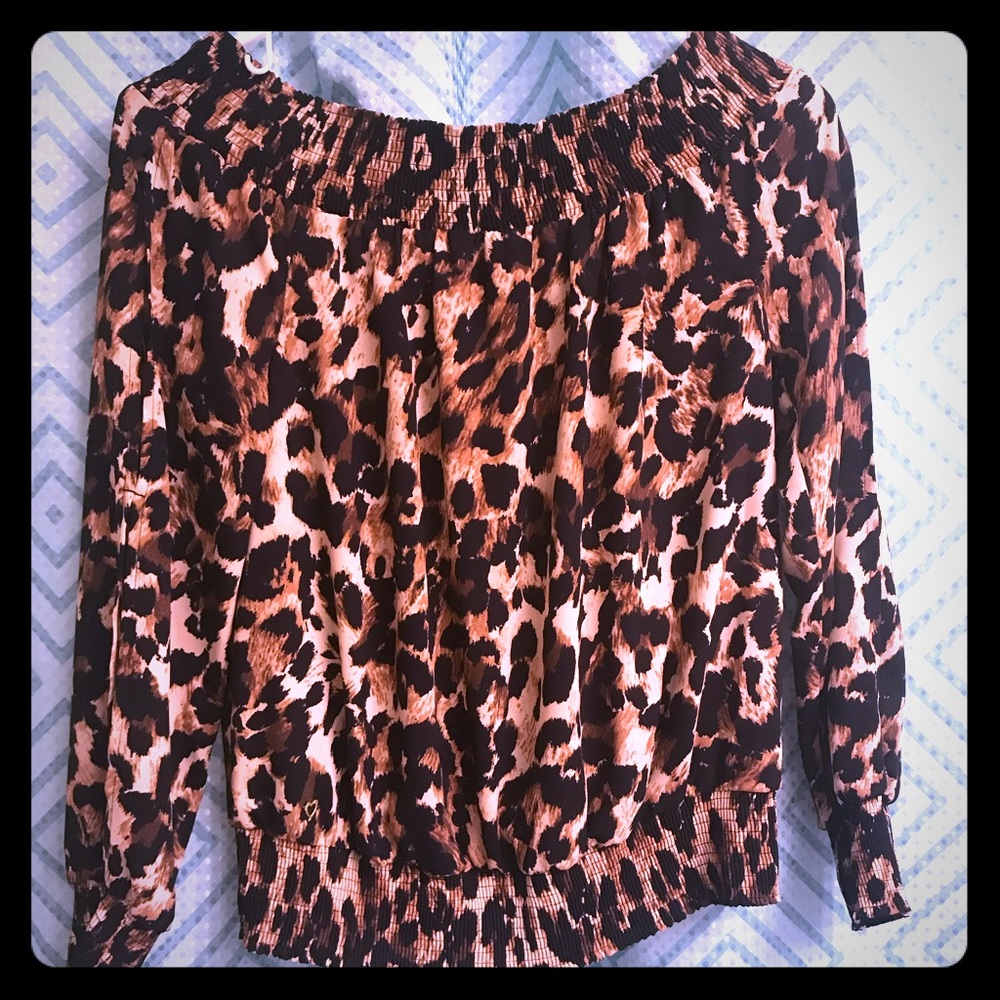 NWOT Thalia sodi Leopard off the shoulder blouse